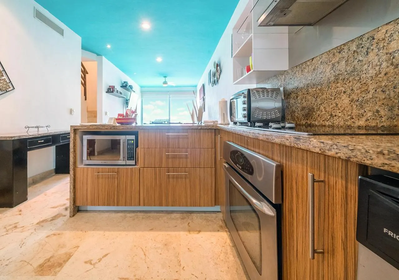 Сasa de vacaciones Beachfront Penthouse With 3 Bedrooms & Ocean View - Las Nubes Playa del Carmen México