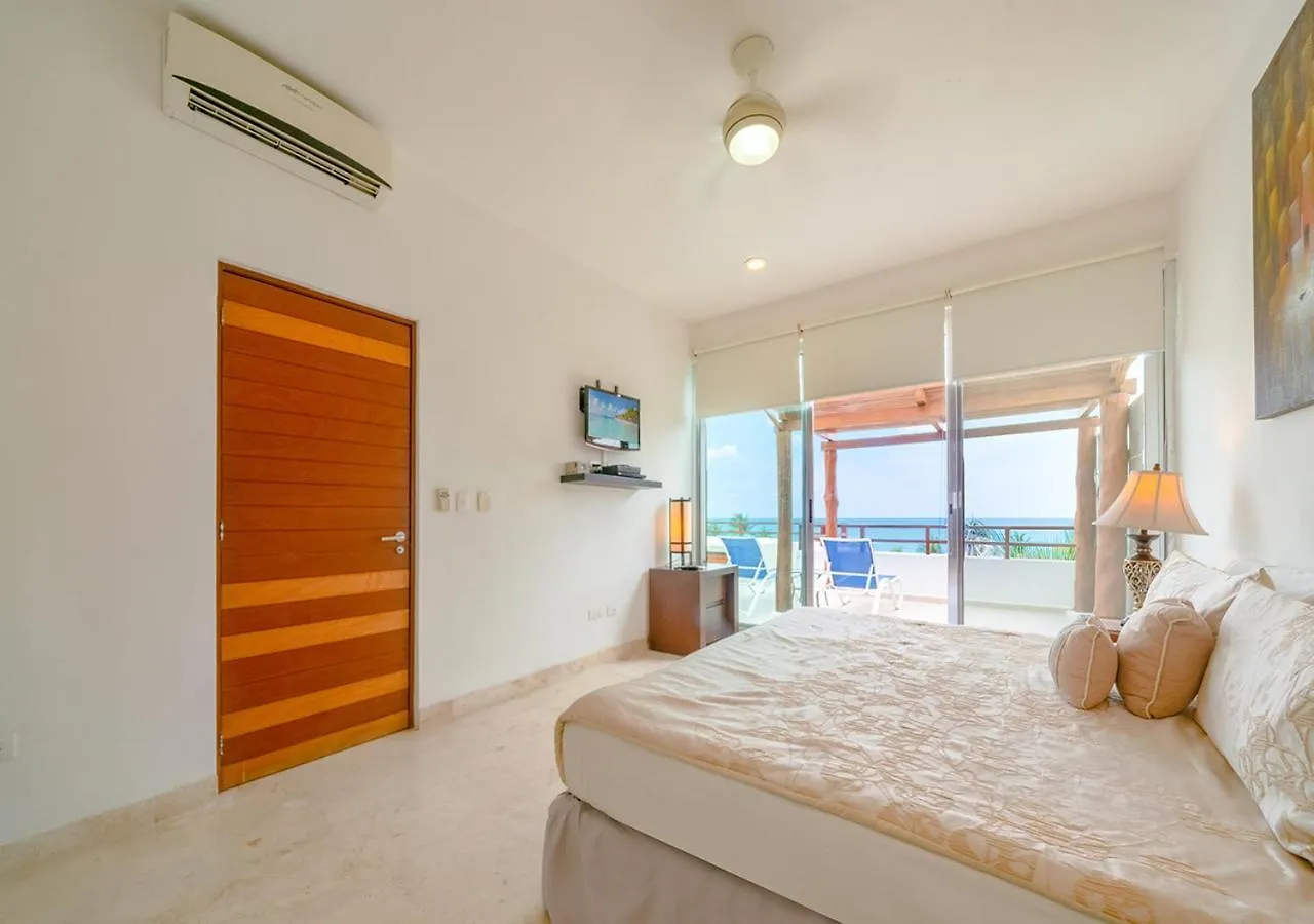 Beachfront Penthouse With 3 Bedrooms & Ocean View - Las Nubes Playa del Carmen Holiday home