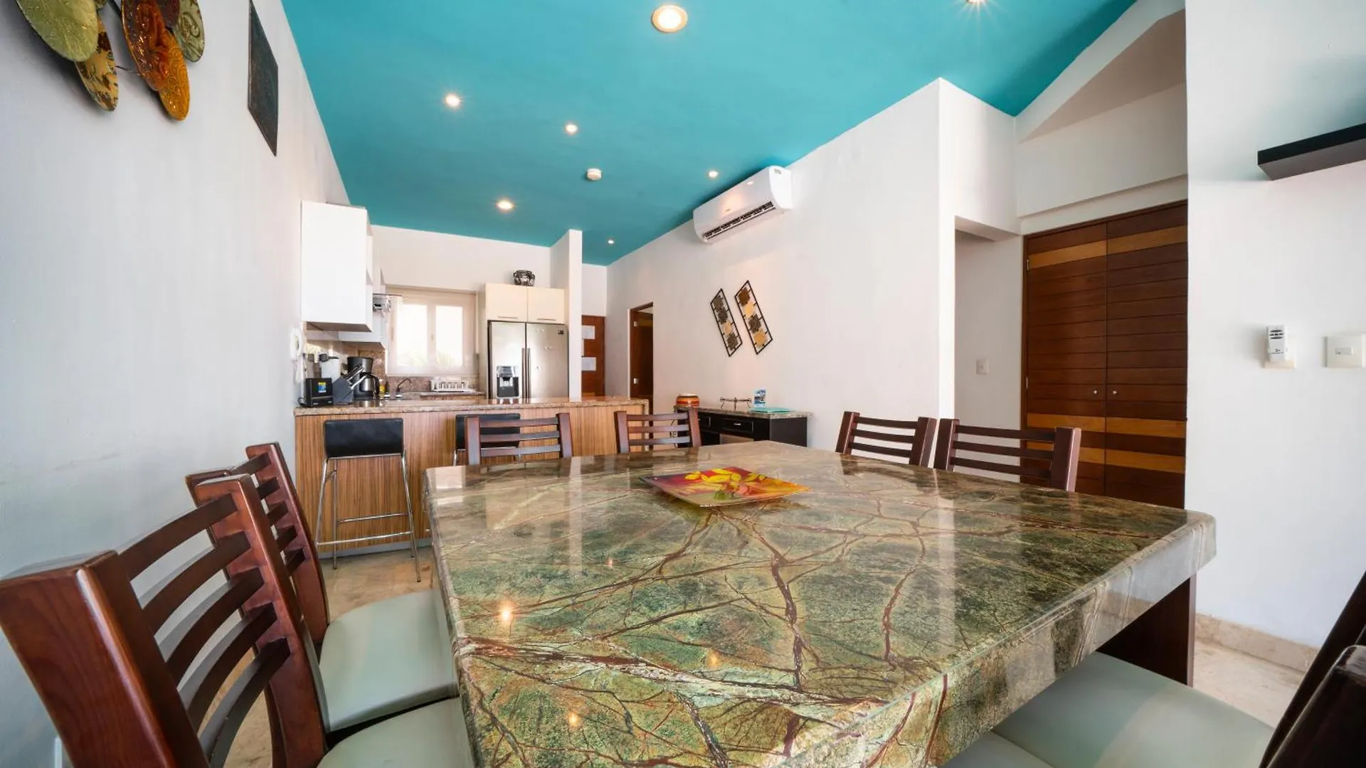 Beachfront Penthouse With 3 Bedrooms & Ocean View - Las Nubes Playa del Carmen Holiday home